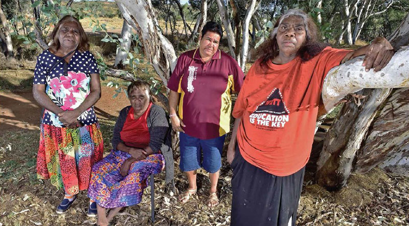 오스트레일리아의 왈피리족 (출처: [austrade.gov.au](http://austrade.gov.au/))